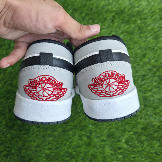 Jordan1 low Grey white