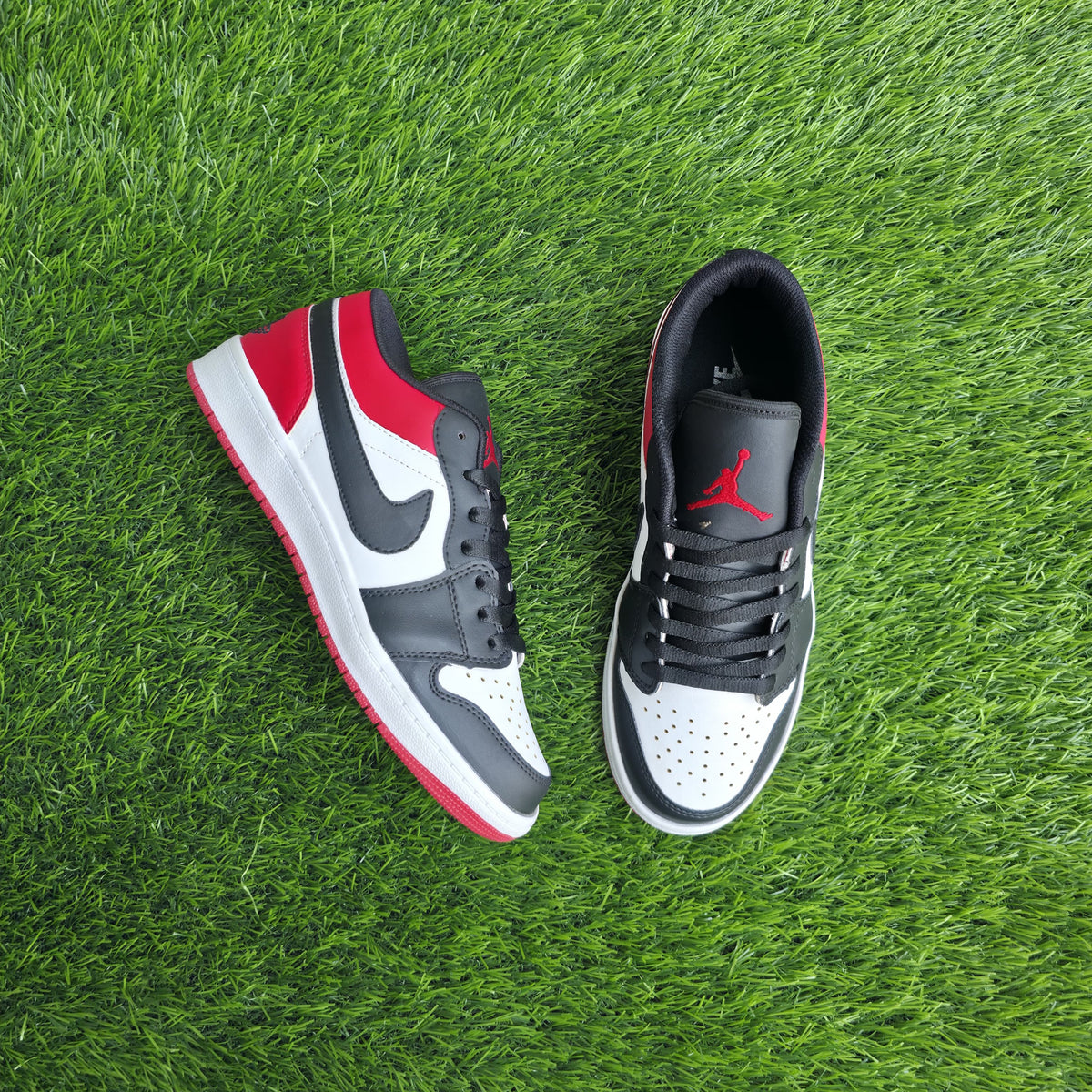Jordan1 low red white