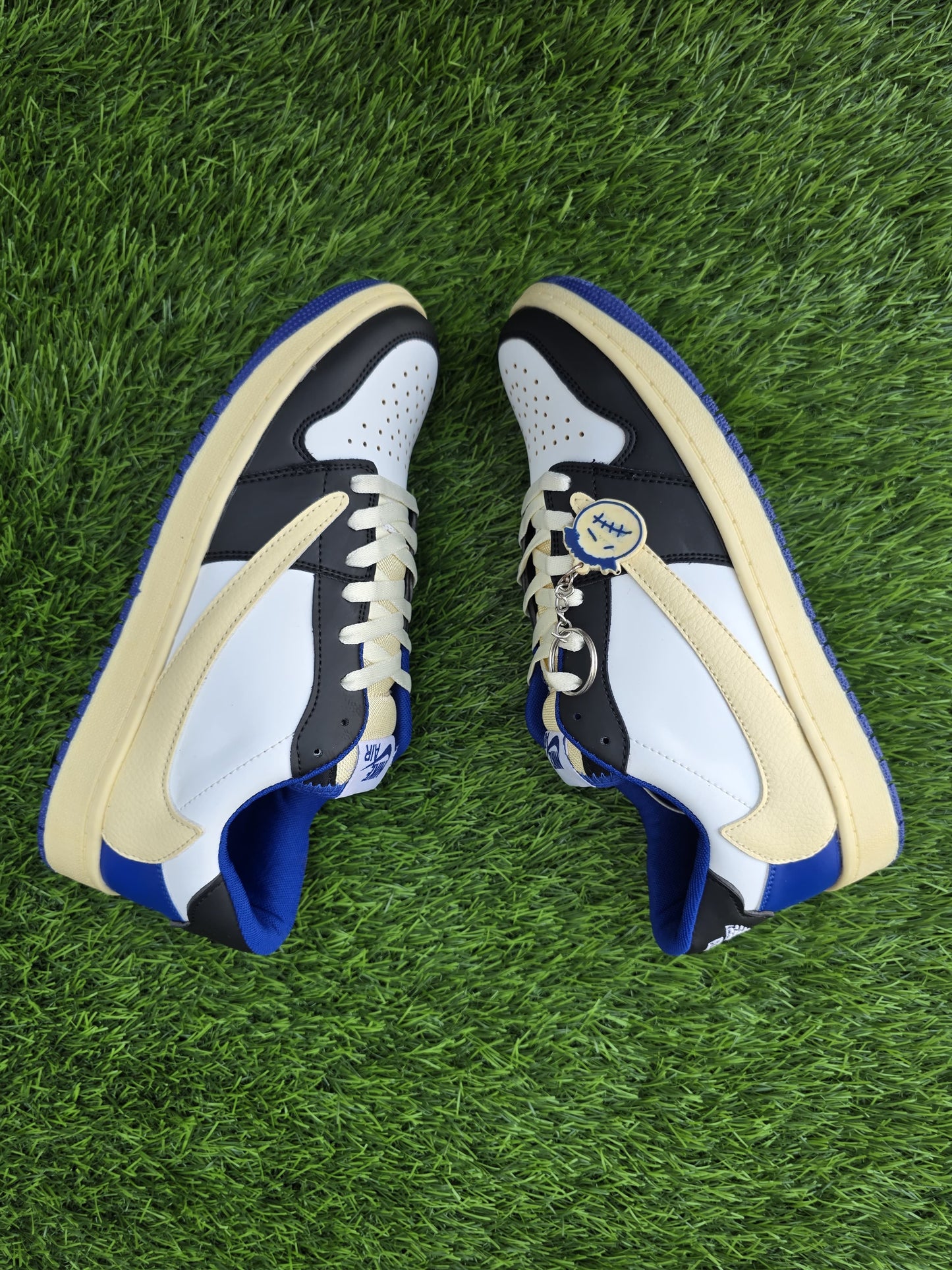 Travis Scott 'Fragment Blue'