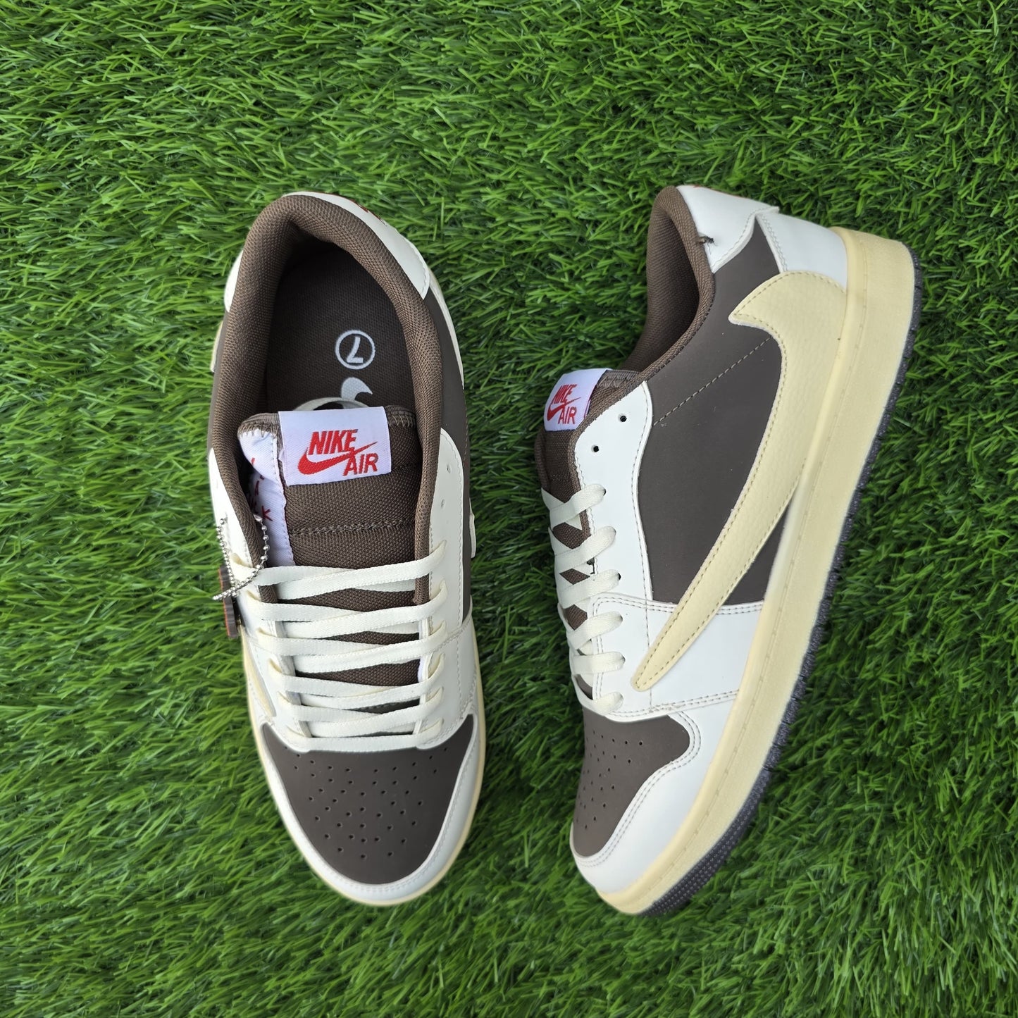 Travis Scott Reverse Mocha
