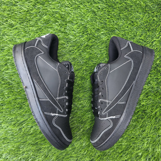 Travis Scott Black Phantom