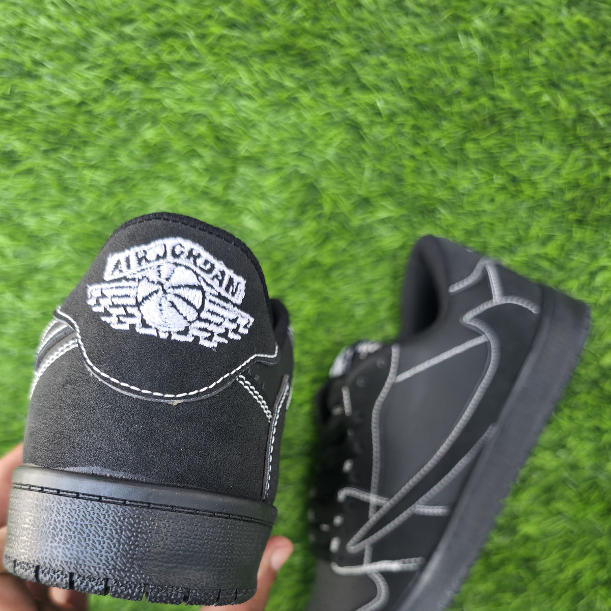 Travis Scott Black Phantom