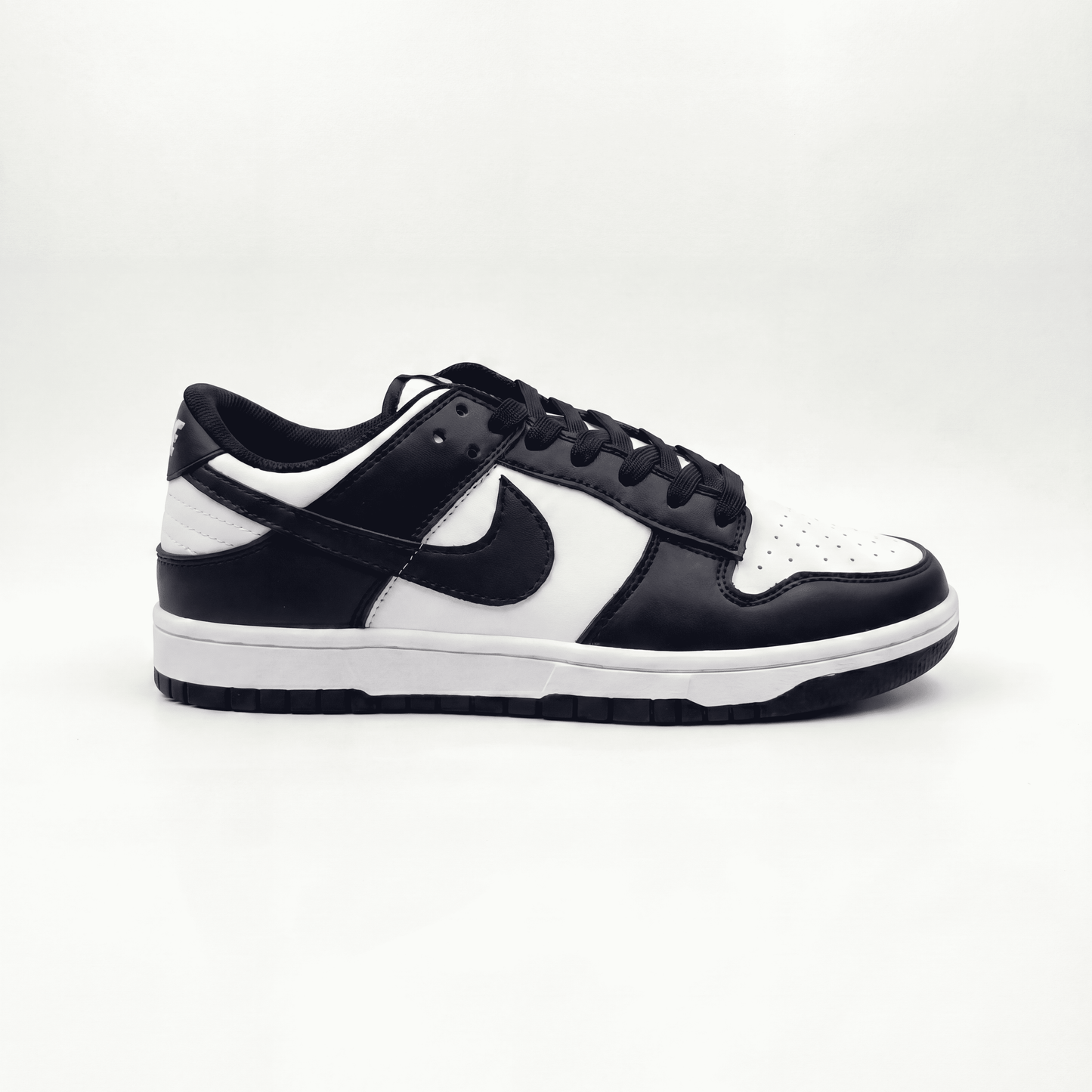 Jordan1 low black white